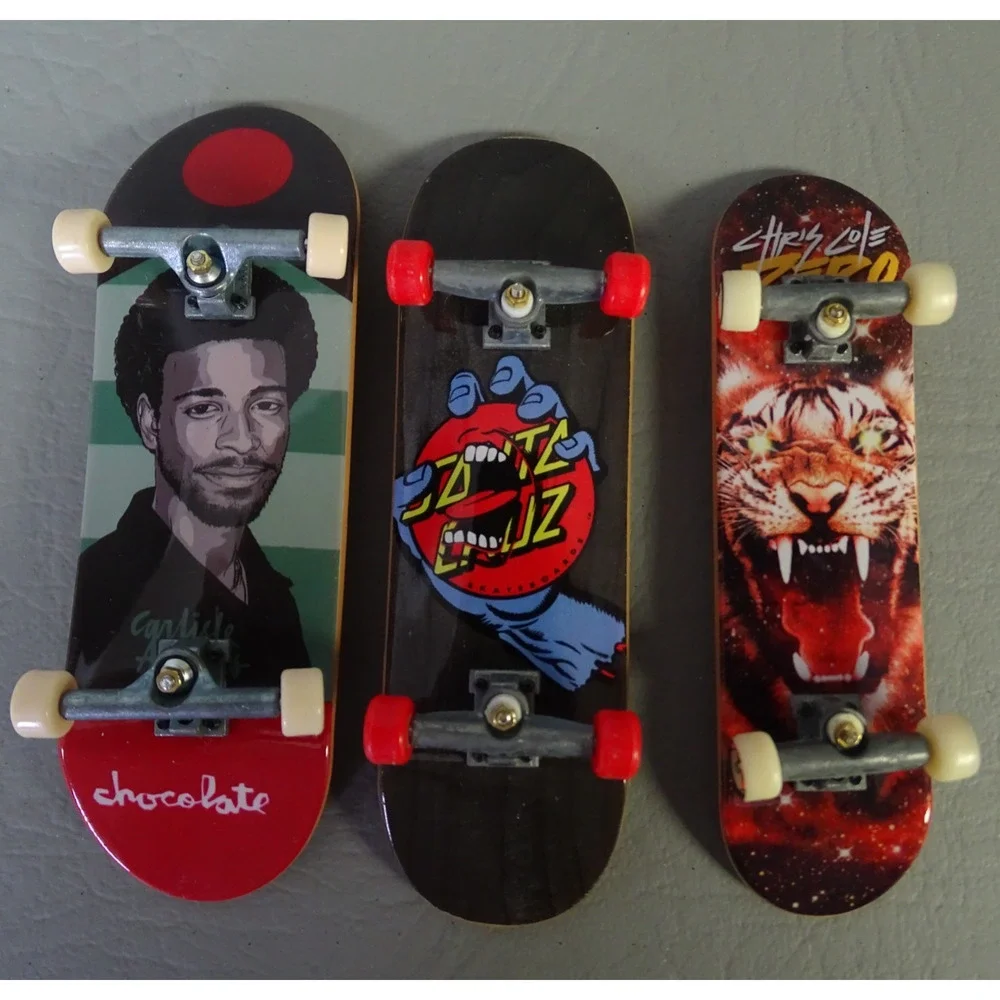 Tech Deck Fingerboard Chris Cole Zero Space Tiger Chocolate Carlisle Santa Cruz